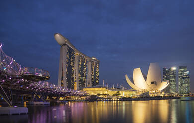 Skyline und Wasserfront von Singapur, Singapur, Singapur - BLEF12742