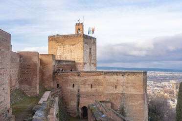 Ruinen der Alcazaba in der Alhambra, Granada, Spanien - TAMF01881