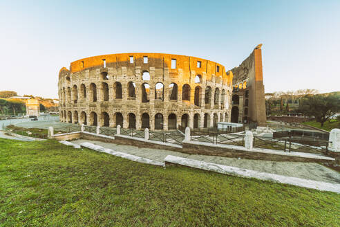 Kolosseum, antikes Amphitheater, Rom, Italien - TAMF01962