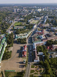 Luftaufnahme der Stadt Sergiev Posad, Moskau, Russland - KNTF03032