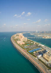 Aerial view of Dubai Atlantis Hotel on the Palm Jumeirah island, U.A.E. - AAEF01128