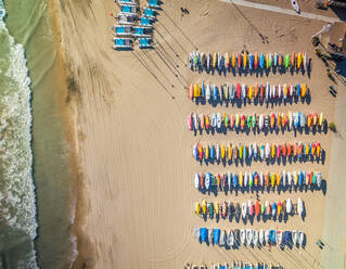 Aerial view of colorful kayak at Gilson Beach, Wilmette, USA. - AAEF01244