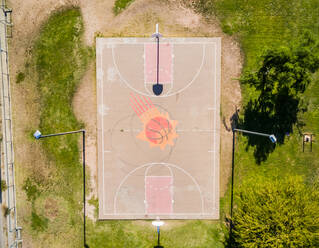 Aerial view of public basketball at public park, Chicago, USA. - AAEF01311