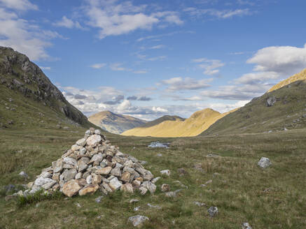 Landschaft gegen den Himmel, Schottland, UK - HUSF00054