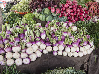 Fresh vegetables for sale in market - BLEF14387