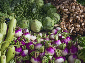 Fresh vegetables for sale in market - BLEF14391