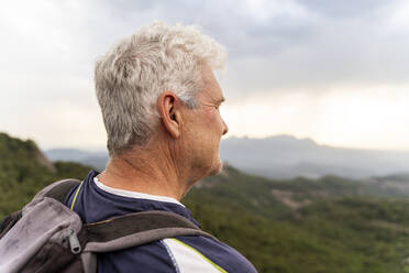 Portrait of senior hiker - AFVF03802