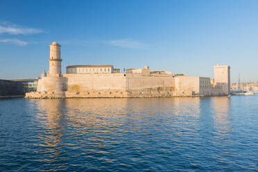 Fort Saint Jean, Marseille, Bouches du Rhone, Provence, Provence-Alpes-Cote d'Azur, Frankreich, Mittelmeer, Europa - RHPLF00298