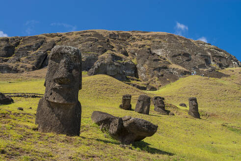 Moai-Köpfe der Osterinsel, Rapa Nui National Park, UNESCO Weltkulturerbe, Osterinsel, Chile, Südamerika - RHPLF00301