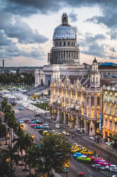 Das Gran Teatro de La Habana und El Capitolio bei Sonnenuntergang, Havanna, Kuba, Westindien, Karibik - RHPLF00316