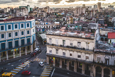 Skyline von La Habana bei Sonnenuntergang, Havanna, Kuba, Westindien, Karibik, Mittelamerika - RHPLF00318