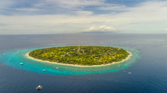 Luftaufnahme der Insel Balicasag, Philippinen. - AAEF02411