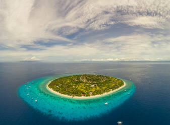 Luftaufnahme der Insel Balicasag, Philippinen. - AAEF02413