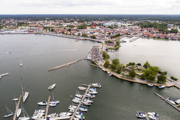 Die Seeseite der Stadt Vaestervik, Schweden - TAMF02146