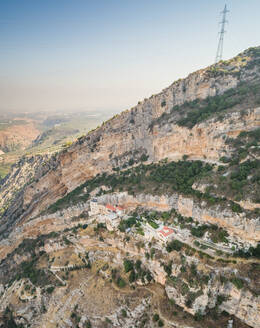 Luftaufnahme des Klosters Hamatoura in Kousba, Libanon. - AAEF02831