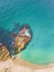 Luftaufnahme von Victoria Beach in Laguna Beach, Kalifornien, USA. - AAEF03037