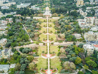 Luftaufnahme der Heiligen Gärten der Bahai in Haifa, Israel. - AAEF03062