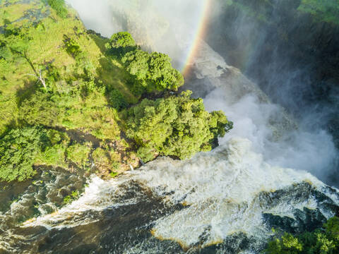 Luftaufnahme der Victoriafälle am Sambesi-Fluss an der Grenze zwischen Sambia und Simbabwe., lizenzfreies Stockfoto