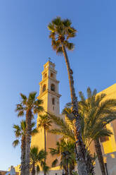 Blick auf den Uhrenturm der St. Peterskirche in der Altstadt von Jaffa bei Sonnenuntergang, Tel Aviv, Israel, Naher Osten - RHPLF00509