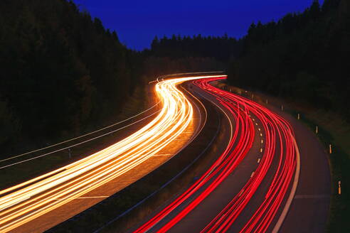 Autobahn A1 bei Hermeskeil, Rheinland-Pfalz, Deutschland, Europa - RHPLF00839