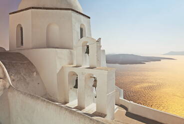 Griechisch-orthodoxe Kirche in Fira, Santorin (Thira), Kykladen, Ägäisches Meer, Griechische Inseln, Griechenland, Europa - RHPLF00900