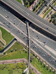 Luftaufnahme der Traffic Line in Dubai, Vereinigte Arabische Emirate. - AAEF03368