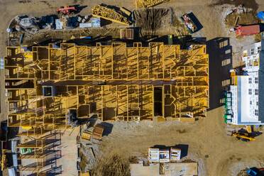 Luftaufnahme der Baustelle einer Wohnanlage in Naperville, IL, USA - AAEF03446