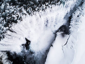 Luftaufnahme des Wasserfalls Dettifoss vom nahe gelegenen Vatnaj√∂kull-Gletscher, Island - AAEF03606