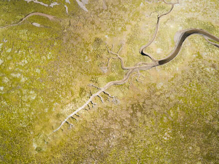 Luftbildaufnahmen von abstrakten Landschaften in Oosterend Terschelling, Friesland, Niederlande - AAEF03627