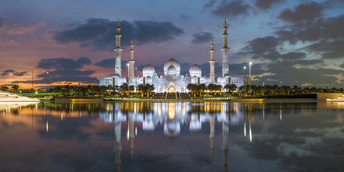 Sheikh Zayed Bin Sultan Al Nahyan Moschee, Abu Dhabi, Vereinigte Arabische Emirate, Naher Osten - RHPLF01309