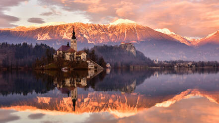 Lake Bled at sunset with Santa Maria Church (Church of Assumption), Gorenjska, Julian Alps, Slovenia, Europe - RHPLF01453