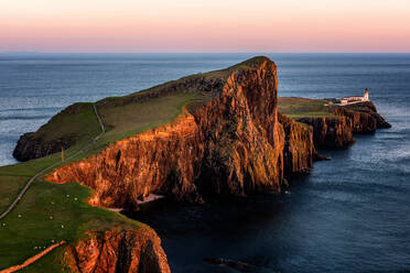 Neist Point bei Sonnenuntergang, Isle of Skye, Innere Hebriden, Schottland, Vereinigtes Königreich, Europa - RHPLF01455