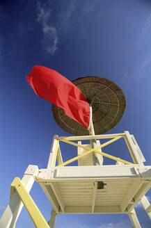 Rote Flagge, Warnung vor Badeverbot, Bahamas, Westindische Inseln, Mittelamerika - RHPLF01549