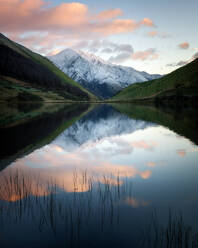 Kirkpatrick Lake bei Sonnenaufgang, Otago, Südinsel, Neuseeland, Pazifik - RHPLF01666