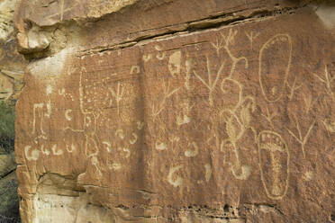 Petroglyphen, bis zu 1500 Jahre alt, Crow Canyon, New Mexico, Vereinigte Staaten von Amerika, Nordamerika - RHPLF01759