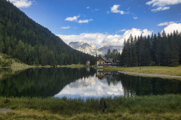 Lake Nambino and Brenta mountain range, Rendena Valley, Trentino, Italy, Europe - RHPLF01902