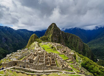 Machu Picchu Ruins, UNESCO World Heritage Site, Cusco Region, Peru, South America - RHPLF02311