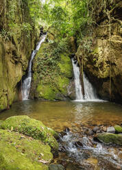 Cachoeira Indiana Jones, Wasserfall in Boa Esperanca de Cima, Stadtbezirk Nova Friburgo, Bundesstaat Rio de Janeiro, Brasilien, Südamerika - RHPLF02433
