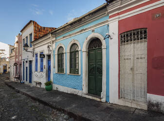 Bunte Straßen von Carmo, Historisches Zentrum, UNESCO-Weltkulturerbe, Salvador, Bundesstaat Bahia, Brasilien, Südamerika - RHPLF02478