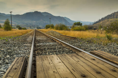 Eisenbahnlinie bei Kamloops, British Columbia, Kanada, Nordamerika, lizenzfreies Stockfoto