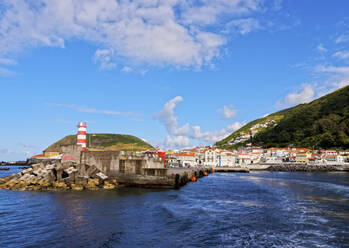 Velas vom Meer aus gesehen, Insel Sao Jorge, Azoren, Portugal, Atlantik, Europa - RHPLF02674