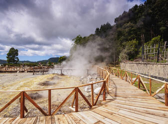 Fumarolas da Lagoa das Furnas, heiße Quellen, Insel Sao Miguel, Azoren, Portugal, Atlantik, Europa - RHPLF02704