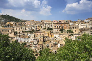 Blick auf die Altstadt, Ragusa, Val di Noto, UNESCO-Weltkulturerbe, Sizilien, Italien, Europa - RHPLF02787