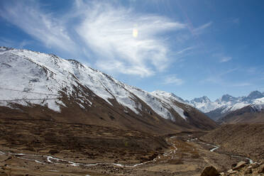 Berglandschaften in Südtibet, Himalaya, China, Asien - RHPLF02923