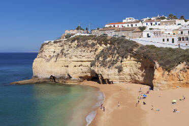 Praia da Carvoeiro Strand, Carvoeiro, Algarve, Portugal, Europa - RHPLF03003