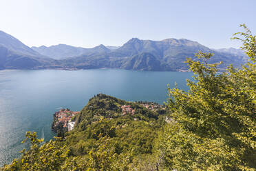 Castello di Vezio oberhalb des Dorfes Varenna, Comer See, Provinz Lecco, Italienische Seen, Lombardei, Italien, Europa - RHPLF03025