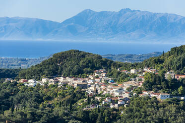 Kleines Bergdorf im Landesinneren, Korfu, Ionische Inseln, Griechische Inseln, Griechenland, Europa - RHPLF03067