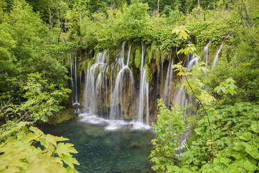 Nationalpark Plitvicer Seen, UNESCO-Welterbe, Kroatien, Europa - RHPLF03200