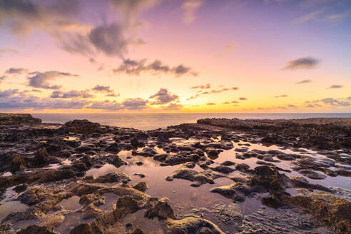 Devil's Bridge bei Sonnenaufgang, Antigua, Antigua und Barbuda, Inseln unter dem Winde, Westindien, Karibik, Mittelamerika - RHPLF03511