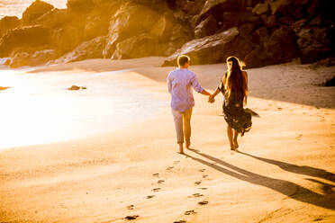 Young couple, Malibu, California, United States of America, North America - RHPLF03757